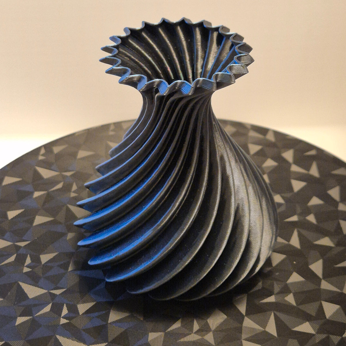 Spiraal Vaasje - 3D Geprint - Kleurovergang Phantom Blue/Zwart - 8cm